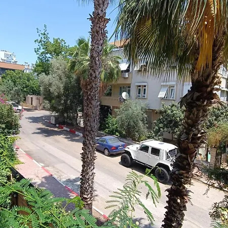 Lara'da Modern Bir Vaha Apartment