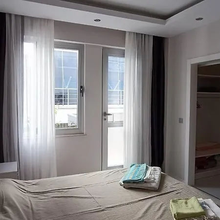 Lara'da Modern Bir Vaha דירה אנטליה