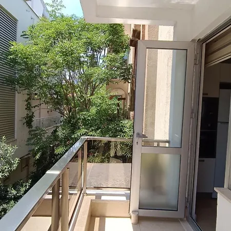 דירה Lara'da Modern Bir Vaha *