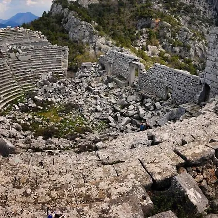 Lara'da Modern Bir Vaha Appartamento Antalia